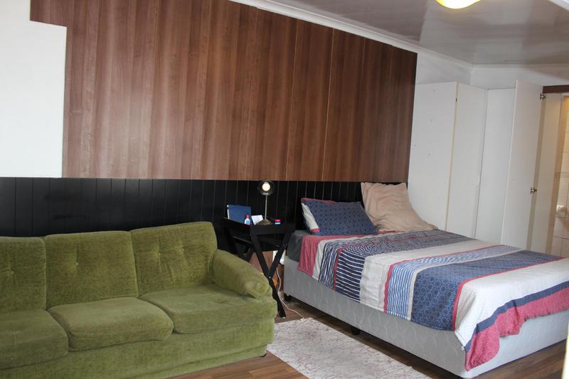 5 Bedroom Property for Sale in Churchill Estate Western Cape